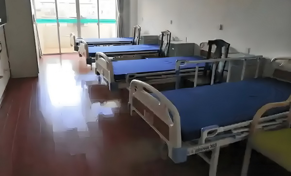 深圳申请入户流程_男子200米：莱尔斯19秒52实现世锦赛四连冠，贝德纳雷克亚军 地铁车站南京号线小行