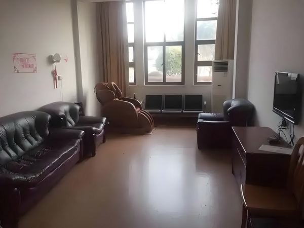 入深圳户口资料_千金小姐为抢走女主的男友，半夜故意点女主家的20份鸡肉外卖 千金小姐为抢走女主城市